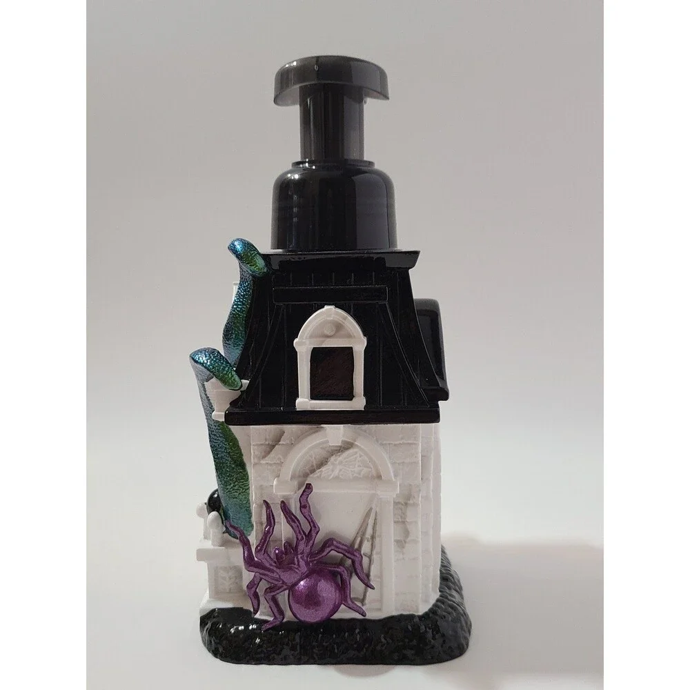 Bath and Body Works Halloween Foaming Soap Dispenser NEW